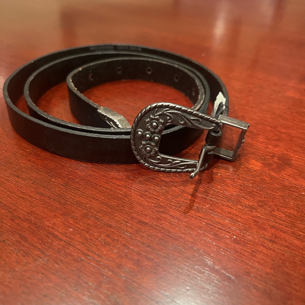 American Eagle Black Skinny Belt with Western Buckle